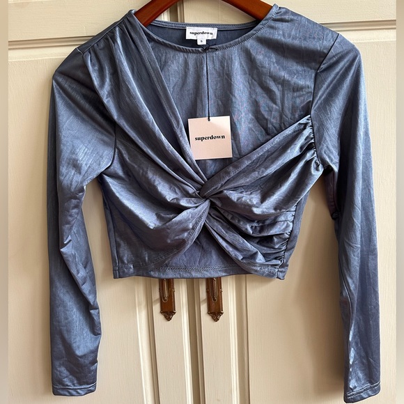 Superdown “Drew Twist Front” Long-sleeve Top in Color: Slate NWT Size Small - Picture 3 of 5